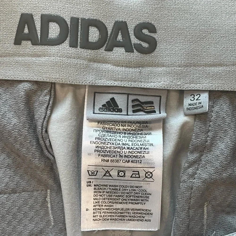 Men's Adidas Golf Shorts Stretch Flat Front Gray Size 32